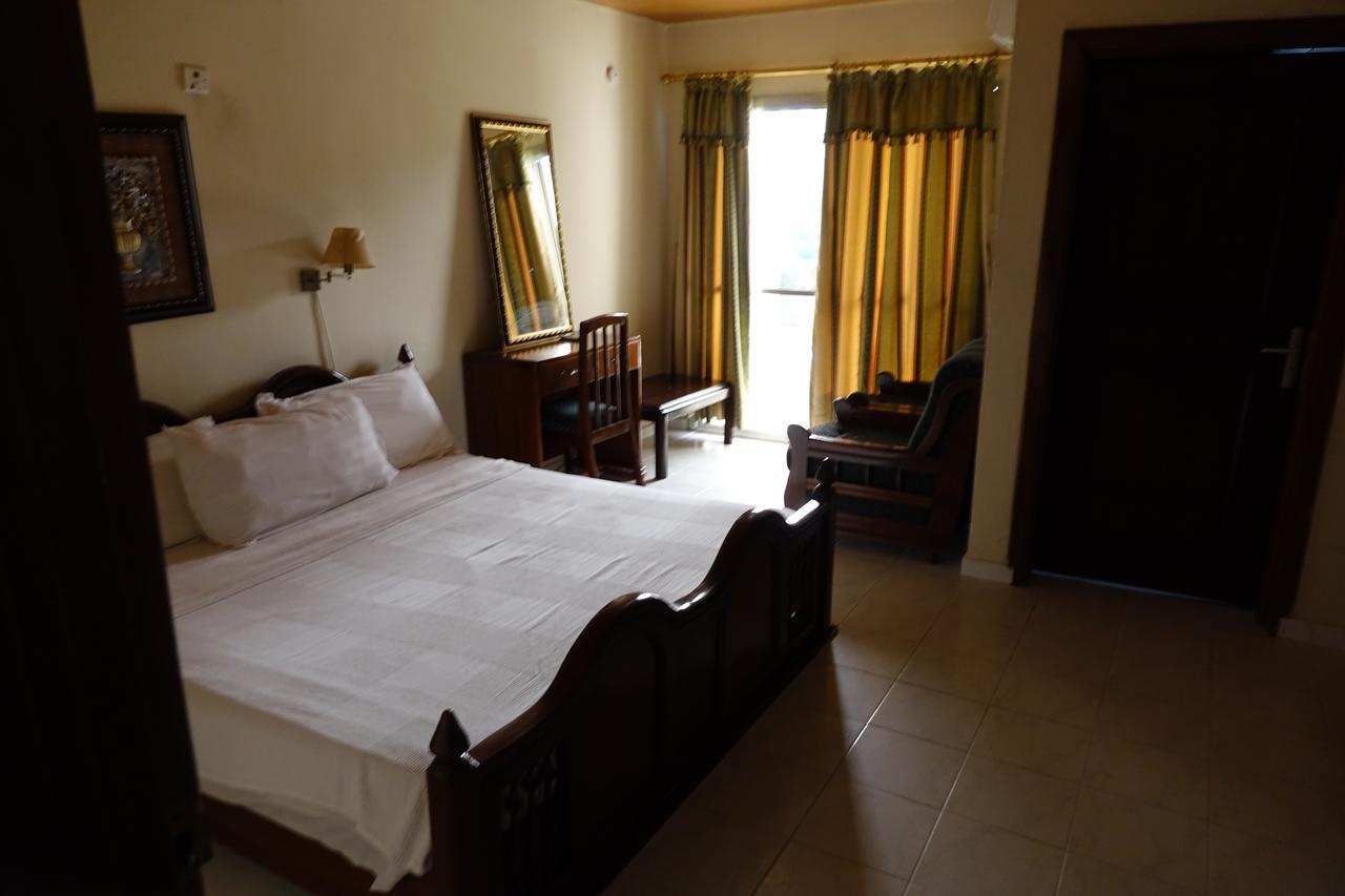 Wusum Hotel Makeni المظهر الخارجي الصورة