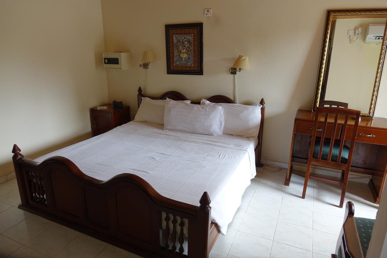 Wusum Hotel Makeni المظهر الخارجي الصورة